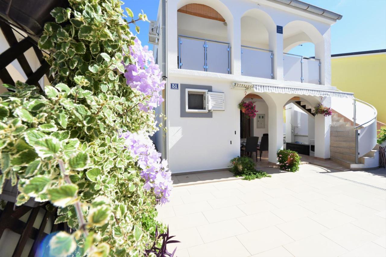 Apartment Lavender Vir Zewnętrze zdjęcie