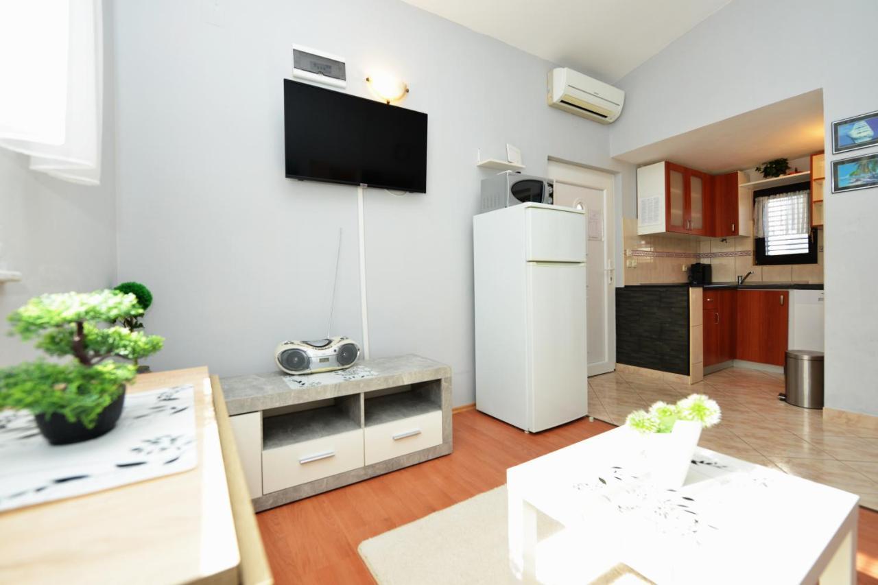 Apartment Lavender Vir Zewnętrze zdjęcie